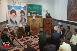 دیدار جمعی از مسئولین با امام جمعه ملایر به مناسبت هفته دفاع مقدس