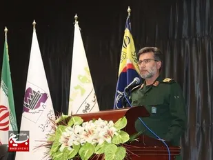 ملت ما همیشه پشتیبان و گوش به فرمان رهبری هستند