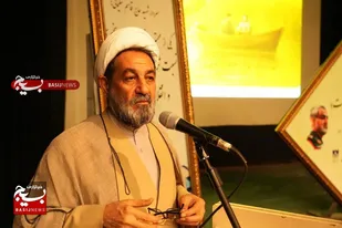 آیت الله مصباح: چراغ هدایت در مسیر علم و ایمان