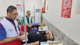 فعالیت کادر درمان بسیج جامعه پزشکی قم در طريق الحسین(ع)&nbsp;