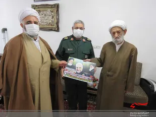 یاد شهدا، فرهنگ ایثار و شهادت را زنده نگه می&zwnj;دارد