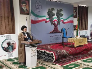 گرامیداشت چهلم شهید گمنام تازه تدفین شده در دانشگاه گرمسار به روایت تصویر