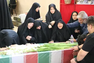 وداع با سه شهید سالهای دفاع مقدس