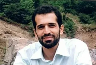 بازخوانی زندگینامه و فرازی از وصیتنامه شهید مصطفی احمدی روشن