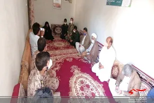 دیدار فرمانده سپاه قصرقند با خانواده شهدا