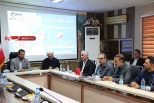 همایش  مدار امید باتجلیل ازمدیران رسانه وفعالان عرصه روابط عمومی رده های اقشاری بسیج درهرمزگان برگزارشد