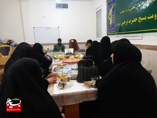 نشست تخصصی جهادگران حوزه حضرت نرجس(س) قم/ تأکید بر تعامل و هم&zwnj;افزایی گروه&zwnj;های جهادی