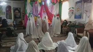 برپایی جشن عبادت دختران بسیجی پایگاه رهروان شاهرود+ تصاویر