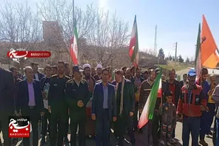 حضور پر شور مردم انقلابی و مسئولین بخش زند در راهپیمایی دشمن شکن روز قدس