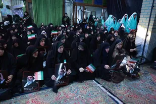 تجمع بزرگ و حماسی بانوان قزوین برگزار شد