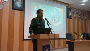 مهمترین رسالت جبهه رسانه انقلاب؛ تبیین می باشد/مدیران روابط عمومی در رده های سپاه الغدیر تجلیل شدند