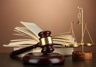 بررسی حقوقی سبک خبری پاپاراتزی (صحت اطلاعات، نشر اکاذیب و نقض حریم خصوصی)