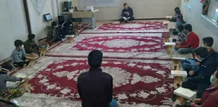 برگزاری حلقه قرآنی در پایگاه بسیج شهید بهشتی