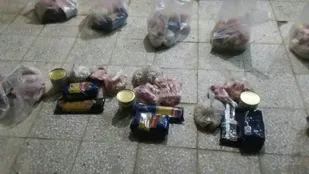 توزیع بیست و پنج بسته مواد غذایی برای خانواده های نیازمند  به مناسبت ایام ولادت  پیامبراعظم