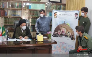 دیدار دانش آموزان خمینی شهری با امام جمعه