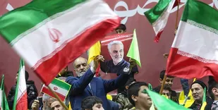 کرمانشاه غرق در شادی و سرور جشن&zwnj;های انقلاب