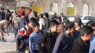 اعزام 300 دانش آموز لردگانی به مناطق عملیاتی جنوب
