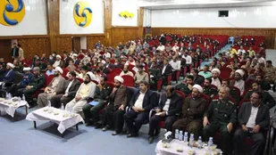 مراسم تکریم ومعارفه فرمانده جدید سپاه زرند برگزارگردید