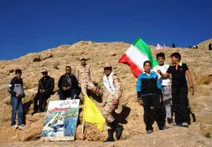 کوهپیمایی خانوادگی در فرادنبه