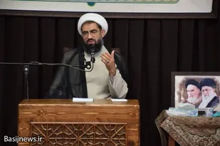دشمن می&zwnj;خواهد اندیشه و جهان&zwnj;بینی ما را به یغما ببرد/ دانش&zwnj;آموز بسیجی باید از لحاظ فکری و اندیشه مستقل باشد