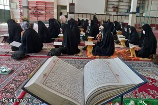مراسم جزءخوانی قرآن کریم با حضور متربیان حلقات صالحین رزن