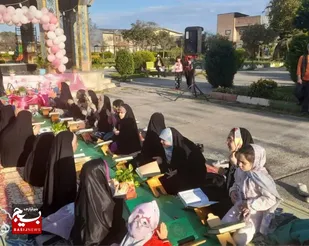 محفلِ&zwnj; انس&zwnj; با&zwnj; قرآن کریم دهه هشتادی و نودی ها در جوار مزار مطهر شهید گمنام