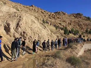 کوهپیمایی کارکنان سپاه حضرت سیدالشهدا(ع) و زیارت مقبره الشهدای کن