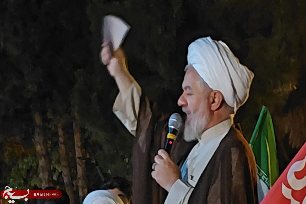 شکست‌های آمریکا سلسله‌وار شده است / ۵ هزار خانواده اسدآبادی نیازمند مسکن هستند