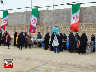 خدمت جهادگران شوشتر؛ از تهیه کمک های جهادی تا برپایی جشنواره و کارگاه آموزشی