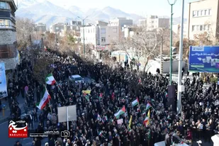 راهپیمایی مردم دارالمومنین همدان در محکومیت حادثه تروریستی گلزار شهدای کرمان