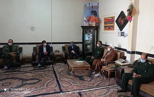 نسل جوان با آرمان و اهداف شهدا آشنا شوند
