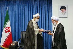 حجت&zwnj;الاسلام والمسلمین قابل پشتوانه محکمی برای نیروهای متدین و انقلابی بودند/ نگاه پدرانه ایشان حکیمانه، ایمانی و ارزشی بود