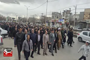 راهپیمایی مردم شهیدپرور رزن در محکومیت هتک حرمت به ساحت مقدس قرآن کریم