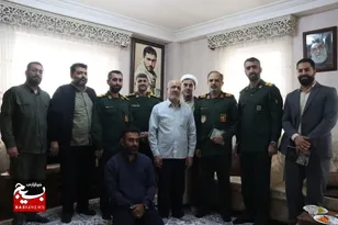 دیدار فرمانده سپاه کربلا با خانواده شهید والامقام بواس از شهدای مدافع حرم