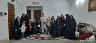 دیدار دختران زینبی قم با جانباز سرافراز دفاع مقدس