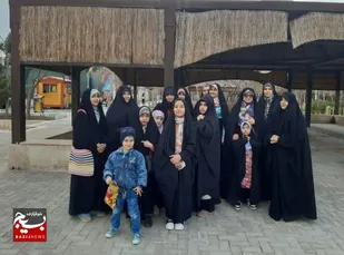 تبیین بیانات رهبر انقلاب در حلقه صالحین گل نرگس