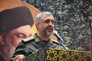 تجربیات گرانقدر فرماندهان دوران دفاع مقدس باید به نسل جدید منتقل شود