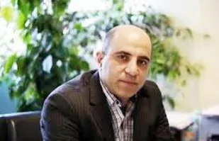 پدرم می گفت  پیش فرزندان شهدا، مرا بابا صدا نزن