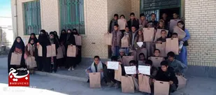توزیع لوازم تحریر در دهستان کوهک سراوان