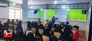 جلسه آشنایی با اصول امربه&zwnj;معروف در ناحیه مقاومت امام حسین(ع) قم