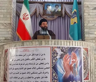 اعتکاف راه و رسم سبکبالی است/عملیات موشکی سپاه، پیام مهمی برای اسرائیل بود