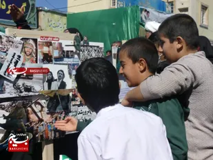 استقبال گسترده ۲۲ بهمنی ها از نمایشگاه زیست عفیفانه بسیج جامعه زنان در یاسوج +( تصاویر )