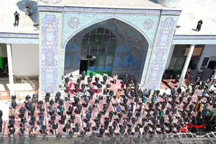 اقامه نماز ظهر عاشورا در همدان