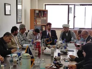 جلسه&zwnj;ی فصلی حاج آقا عزتی سرمربی صالحین سازمان بسیج هنرمندان استان کرمانشاه