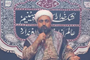 حضرت زهرا (س) اسوه و الگوی ولایت مداری است