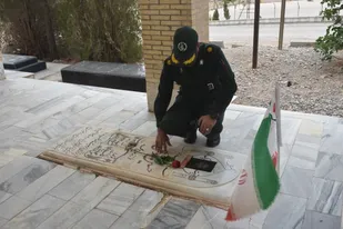 مزارشهدای روستای بنیز بخش آسفیچ بهاباد غبارروبی وعطر افشانی شد