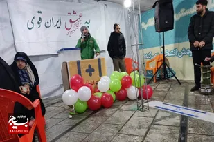 برپایی تربیون آزاد و کافه گفتگو در میدان امام خمینی(ره) همدان