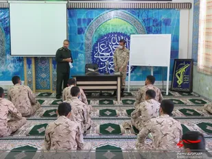 برگزاری کلاس قرآن ویژه سربازان ناحیه سنقر