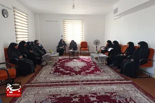نشست هیئت اندیشه ورز در حوزه خواهران سرخه برگزار شد