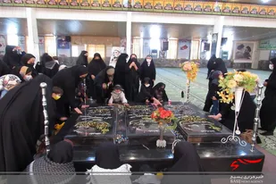 غبارروبی و عطرافشانی مزار شهدای گمنام تیپ ۱۲ قائم (عج) استان سمنان